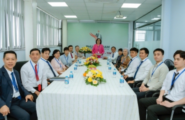 Mô hình quản trị và vận hành chuyên nghiệp