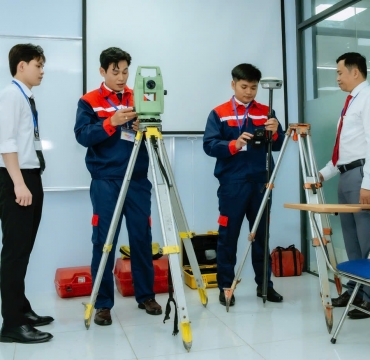ĐẦU TƯ PHÁT TRIỂN HỆ THỐNG 