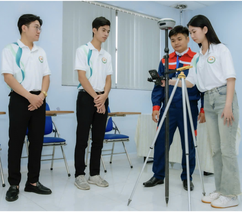 Nền tảng vững mạnh của hệ sinh thái giáo dục