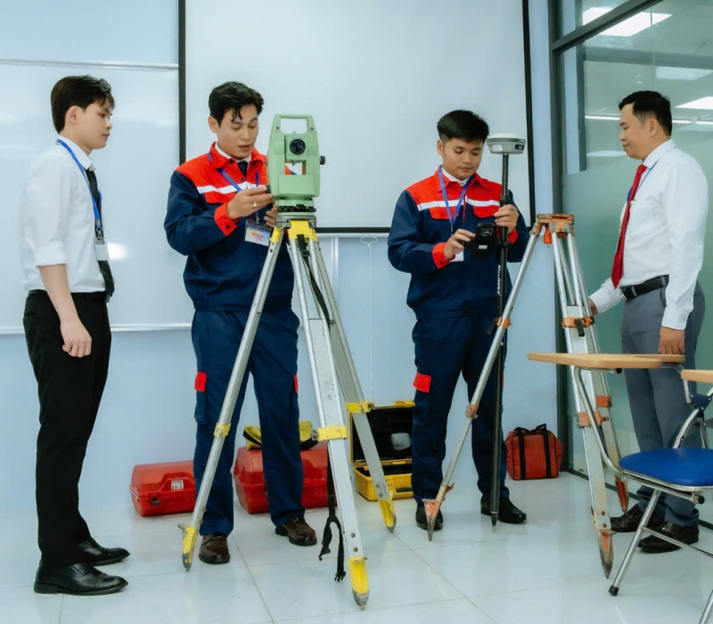 ĐẦU TƯ PHÁT TRIỂN HỆ THỐNG 